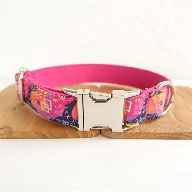 PINK SCRAWL Engraved Dog Collar - Bark ¡®n¡¯ Paws